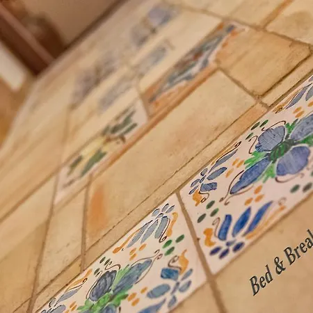 לינה וארוחת בוקר Via Spalti 52 3*